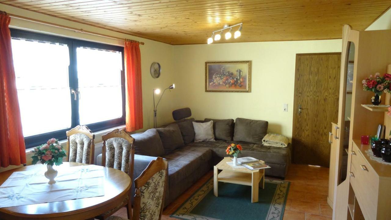 Ferienhaus Und Ferienwohnung Buettner ラートマンスドルフ エクステリア 写真